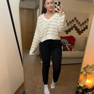American Eagle Cream and White Knit Sweater